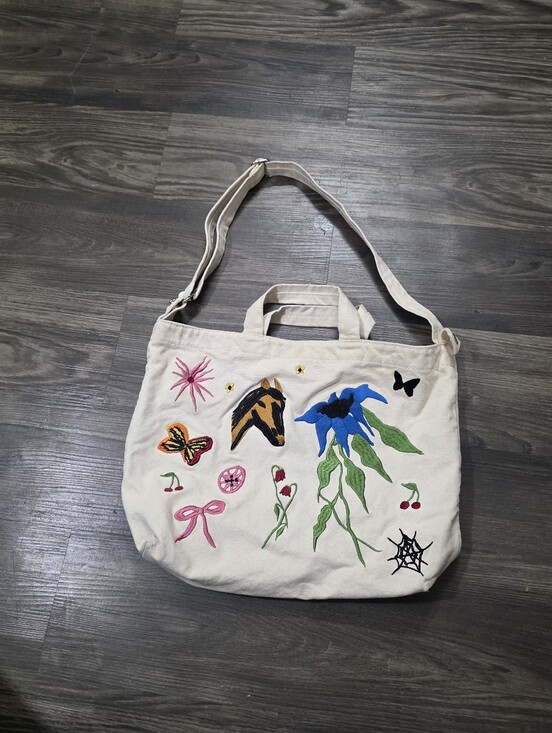 BAGGU Handbags - baggu X Jessica wiliams Embroidered Canvas Tote Bag beige